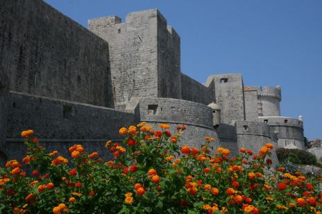 Mktiga murar runt Dubrovnik